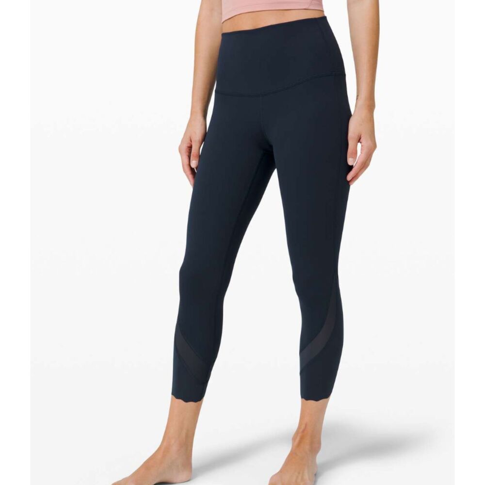 Lululemon Wunder Under High-Rise Crop 23" Roll Down Scallop True Navy Size 6